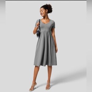 NWT - Halara - V-Neck Button down midi dress
